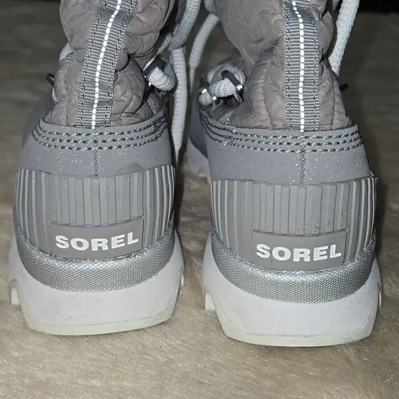 SOREL GRAY KINETIC WATERPROOF  COLD WEATHER PLATFORM BOOTS, SIZE 8.5 - NEW