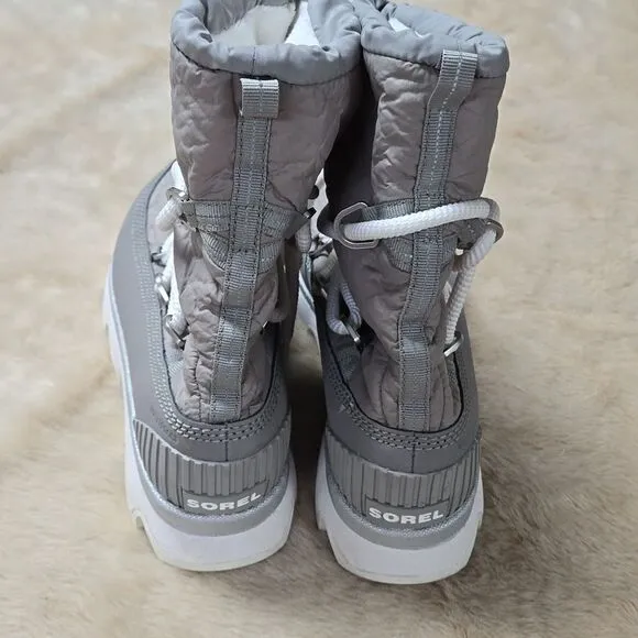 SOREL GRAY KINETIC WATERPROOF  COLD WEATHER PLATFORM BOOTS, SIZE 8.5 - NEW