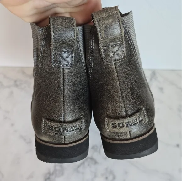 SOREL, Harlow Taupe Quarry Gray Chelsea Waterproof Leather Ankle Boots Size 7