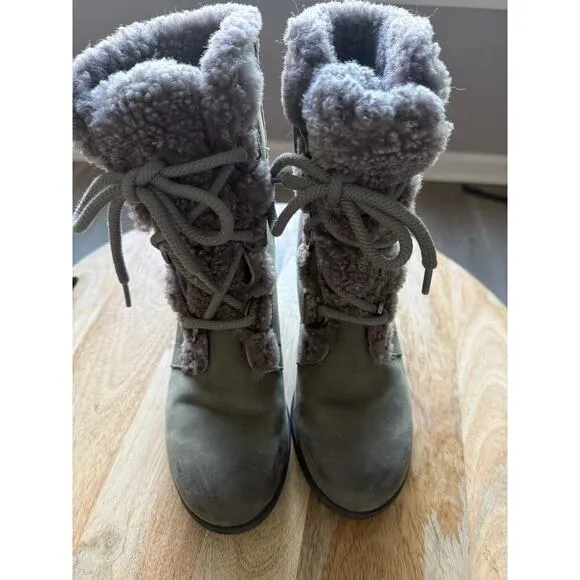 Sorel Joan Arc Arctic Wedge Leather Shearling Green Gray Women's size 7 Boots