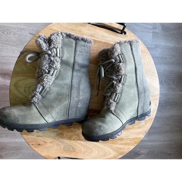 Sorel Joan Arc Arctic Wedge Leather Shearling Green Gray Women's size 7 Boots