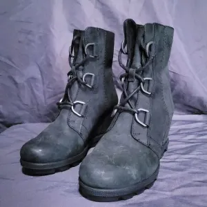 Sorel Joan of Arc II Wedge Boots Black Womens 6.5