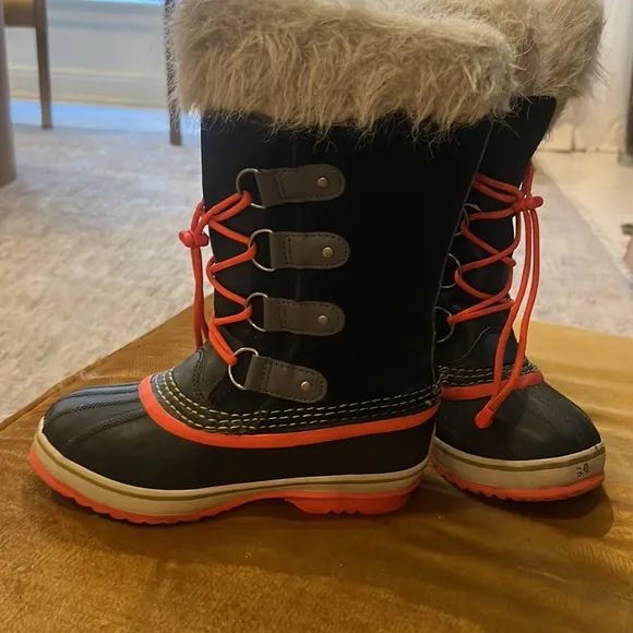 Sorel Joan of Arctic boots