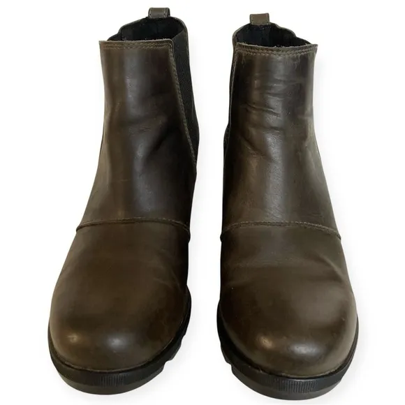 Sorel Joan Of Arctic Wedge II Chelsea Boots Booties Size 8.5 Dark Brown &amp; Black