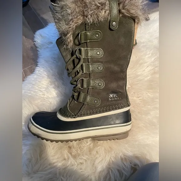 Sorel Joan of Arctic