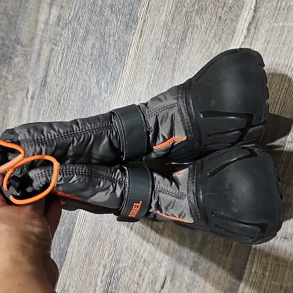 Sorel Kids' Gray and Orange Winter Boots