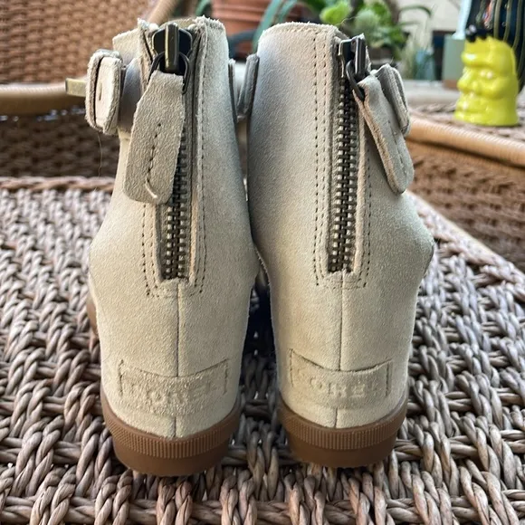Sorel Leather Buckled shoes | size 9
