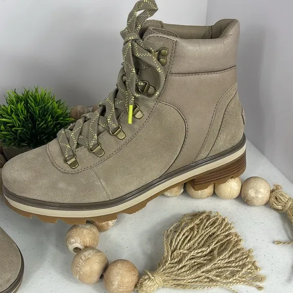 Sorel Lennox Hiker STKD Boot Sz 11 Color Beige Waterproof  NWT