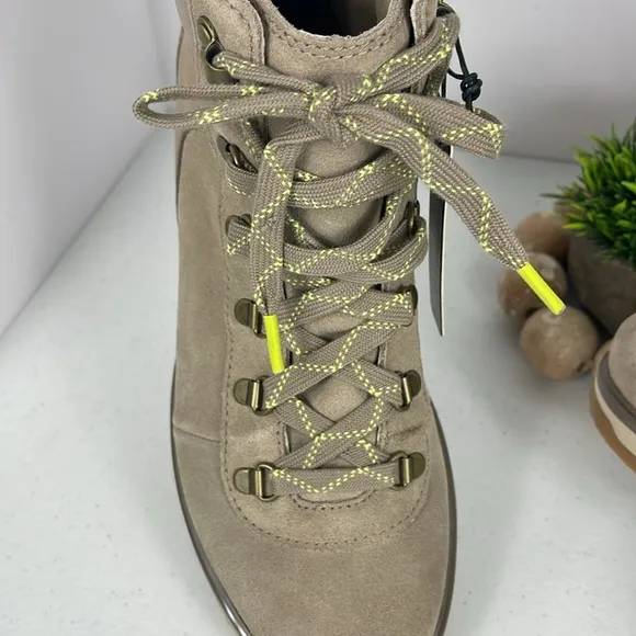 Sorel Lennox Hiker STKD Boot Sz 11 Color Beige Waterproof  NWT