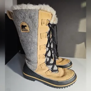 Sorel Tivoli High II Suede Winter Boots Curry Brown/Gray Felt/ Black Base 8.5