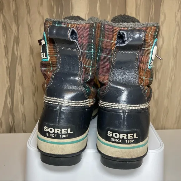 Sorel Tivoli Women’s 9 Waterproof Mulberry Brown Plaid Lined NL1654-207