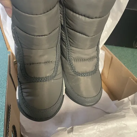 Sorel Unisex Youth Whitney II Puffy Mid Waterproof BootsSize 8 Quarry/Seasalt