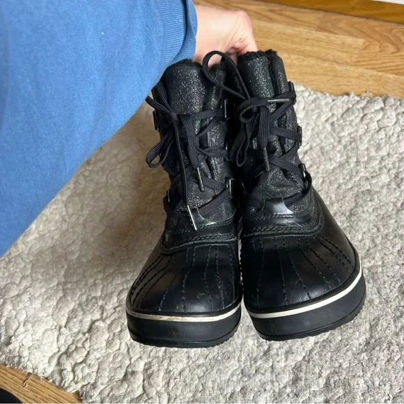 Sorel: Women's Black Glitter &quot;Tivoli&quot; Waterproof Lace Up Winter Boots Size 8