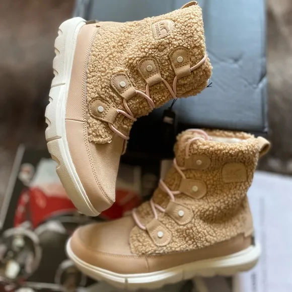 Sorel Women's Explorer II Joan Cozy Boot