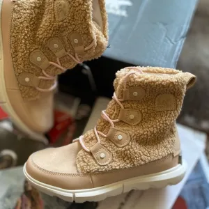 Sorel Women's Explorer II Joan Cozy Boot