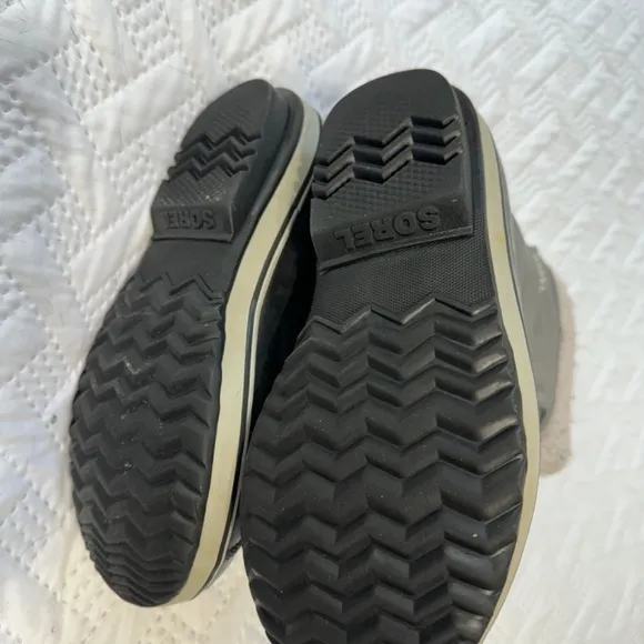 Sorel Yoot Pac Waterproof Weather Resistant Grey Slip On Winter Snow Boo…