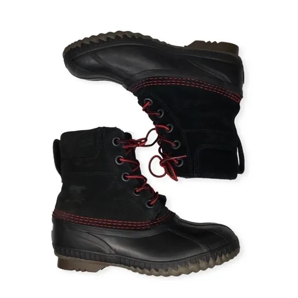 Sorel Youth Cheyanne II Lace Snow Boots in Black.