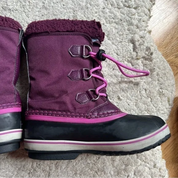 Sorel Youth Purple/Merlot Hued Unisex Yoot PAC Nylon Waterproof Boots Size 4