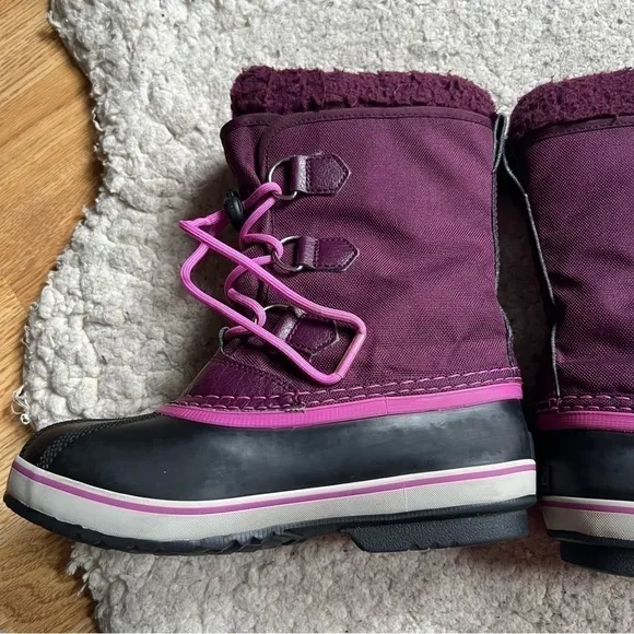 Sorel Youth Purple/Merlot Hued Unisex Yoot PAC Nylon Waterproof Boots Size 4