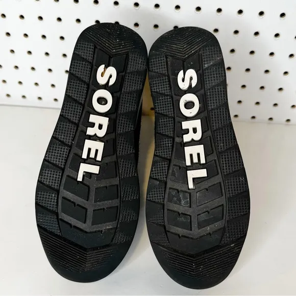 Sorel | Youth Whitney Joan II Black Suede Waterproof Winter Boots Sz. 3