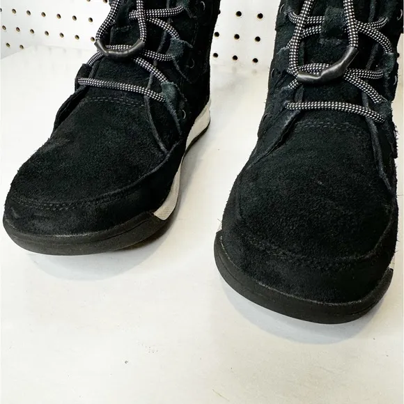 Sorel | Youth Whitney Joan II Black Suede Waterproof Winter Boots Sz. 3