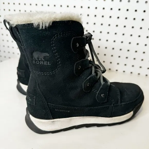 Sorel | Youth Whitney Joan II Black Suede Waterproof Winter Boots Sz. 3