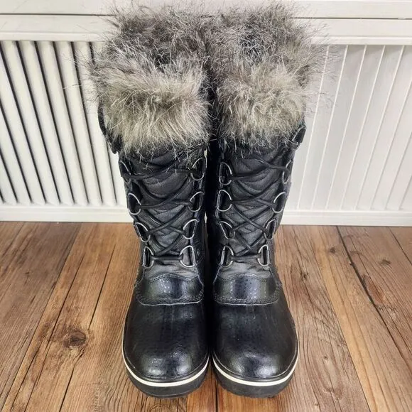 Sorel Tofino II Winter Boots Womens Sz 7 Black Fur Trim Lace Up Snow NL2332-010
