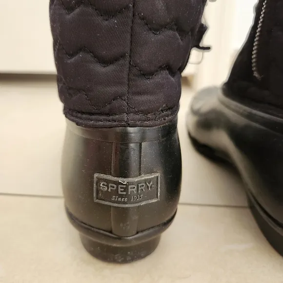 Sperry Cold Weather Puff Duck Boots . Size 10 msrp $110
