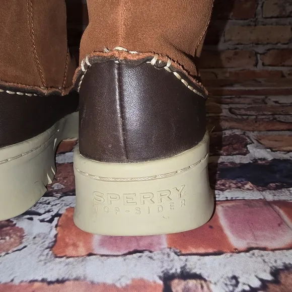 Sperry Keelan Rust Suede Pulll On  Winter Boots Size 7.5M