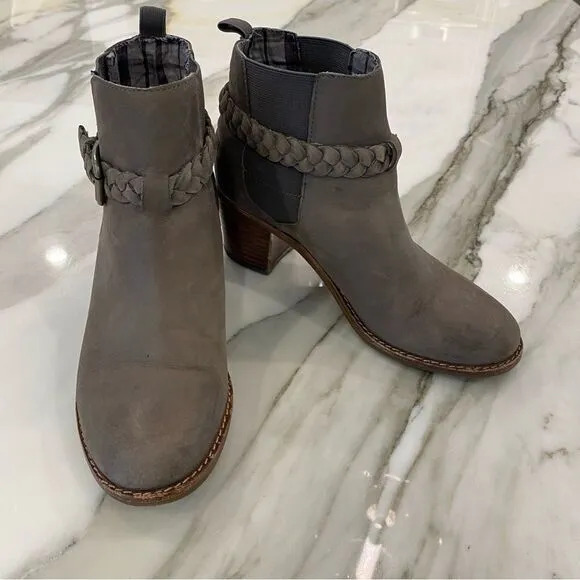 Sperry Top Sider Liberty Gray Leather Ankle Boots. Women's size 6.5