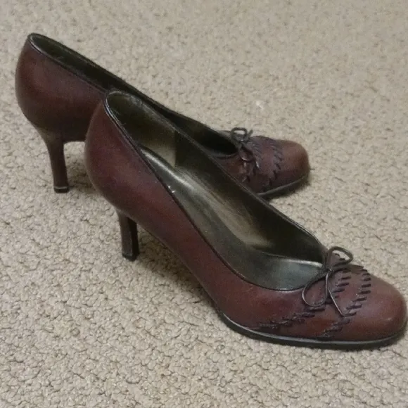 Stuart Weitzman Brown Leather Women's Heels