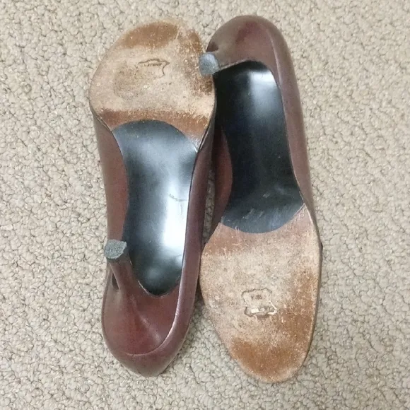 Stuart Weitzman Brown Leather Women's Heels