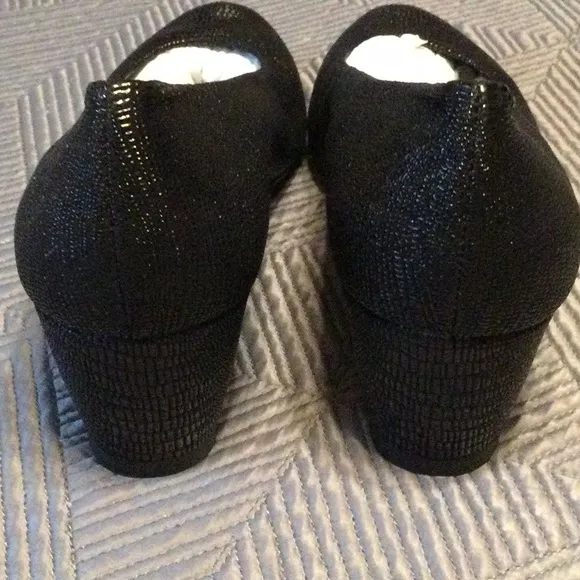 Stuart Weitzman shoes for women. New
