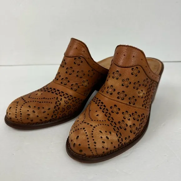 Sundance Veracruz Morrow Floral Lazer Cut Leather Heeled Mules Sz 40