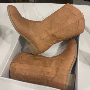 Tan Suede Western Heeled Boots