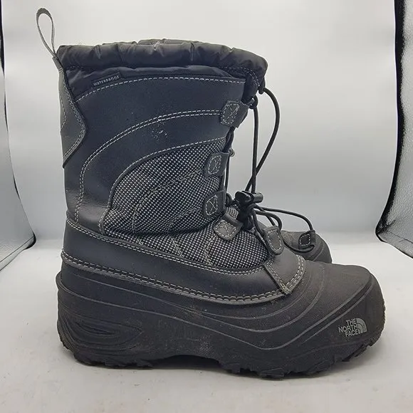 The North Face Alpenglow IV 4 Boys Size 6 Black Winter Snow Boots NF0A2T5P