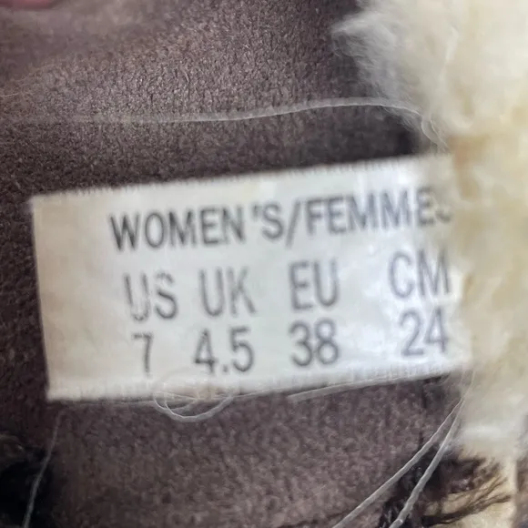 The North Face boots fur lined snow women’s sz 7 lace up 200 gram insula…