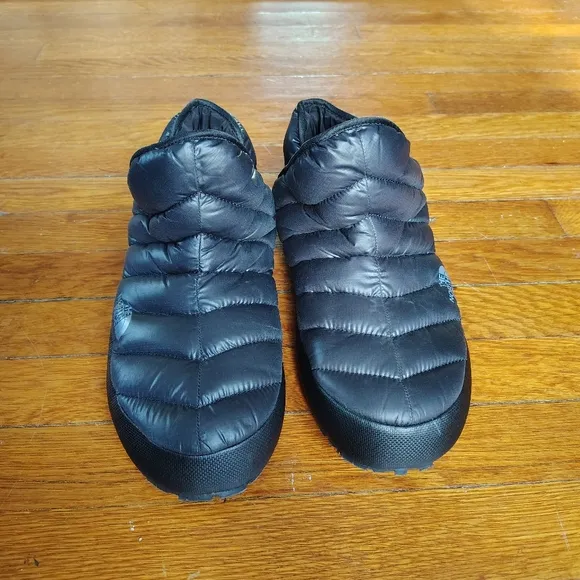 The North Face Thermoball Traction Bootie Black Puffer Slippers Shoes Men’s 11