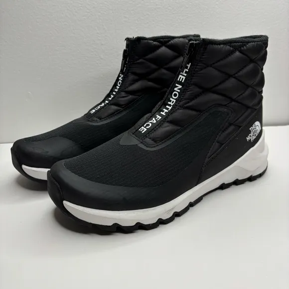 The North Face Women’s Winter Boots NWOT
