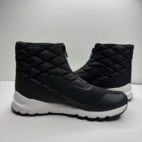 The North Face Women’s Winter Boots NWOT