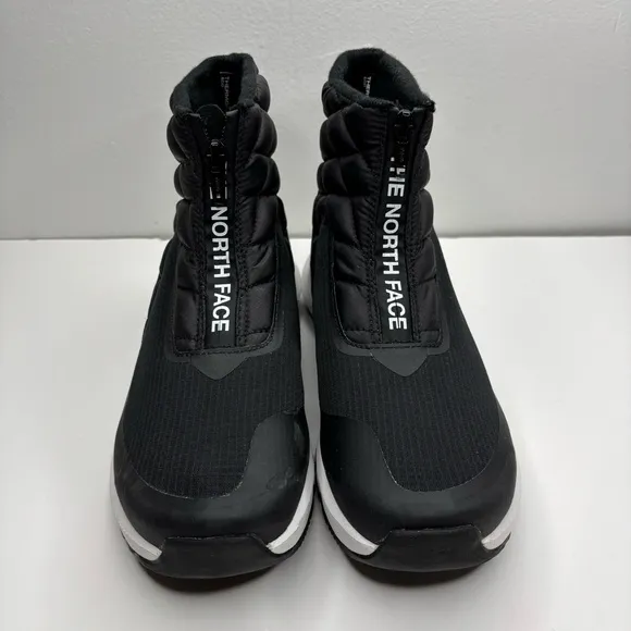 The North Face Women’s Winter Boots NWOT