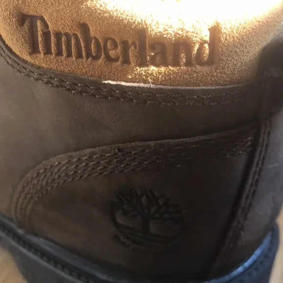 Timberland boots NEARLY NEW! size 6 big boys
