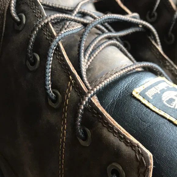 Timberland boots NEARLY NEW! size 6 big boys