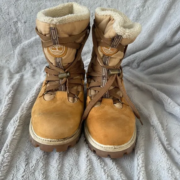 Timberland Sherpa Lined Lace Up Tan Winter Boots Men’s Size 10