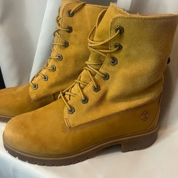 Timberland Tan Winter Boots with Fleece Collar