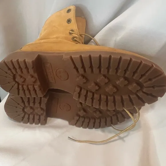 Timberland Tan Winter Boots with Fleece Collar