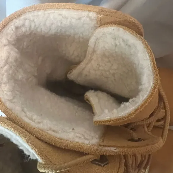 Timberland Tan Winter Boots with Fleece Collar
