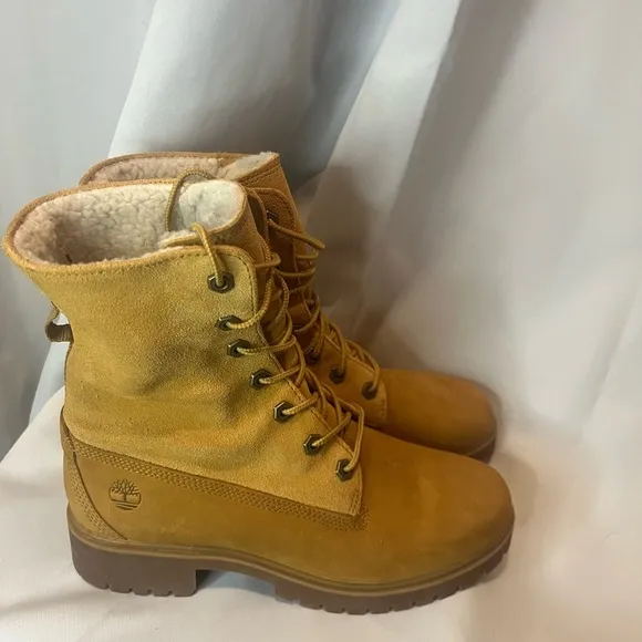 Timberland Tan Winter Boots with Fleece Collar