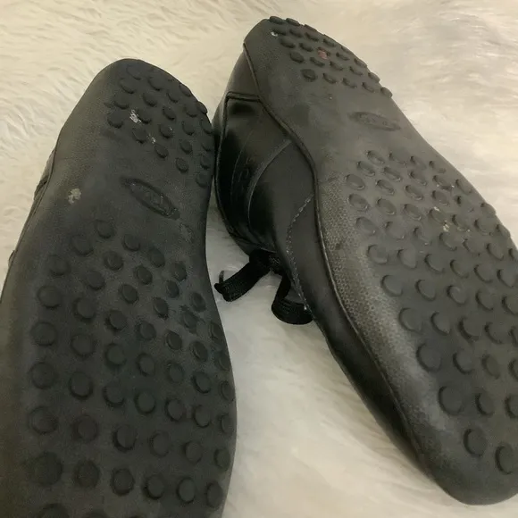 Tods men’s black leather lace up shoes size 7.5