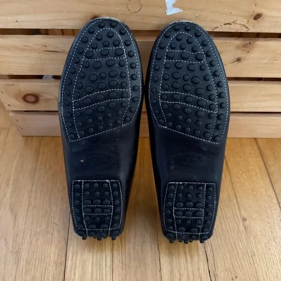 Tods Womens Black Leather Driving Loafers Size 36.5 EU With Rubber Sole Detailin